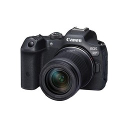 Canon EOS R7 18-150 camera